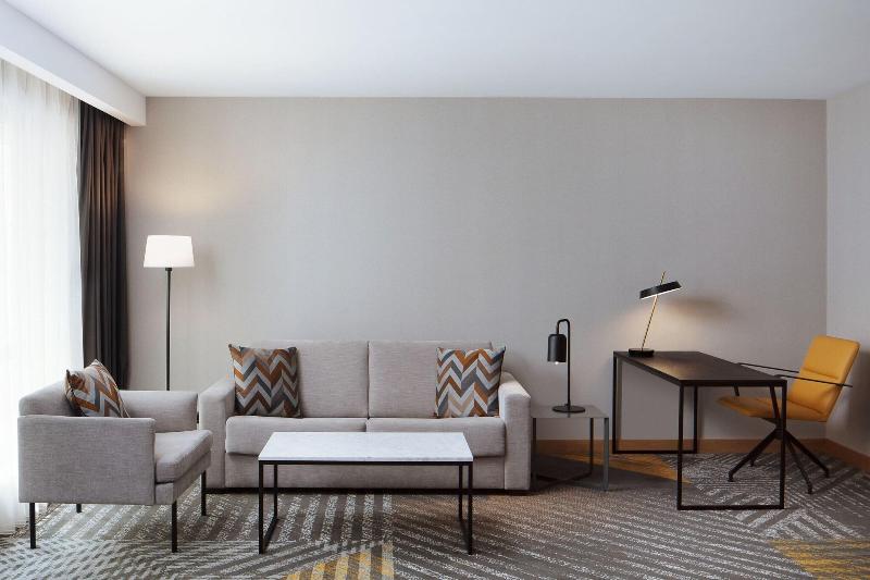 Courtyard by Marriott Tbilisi - Oda