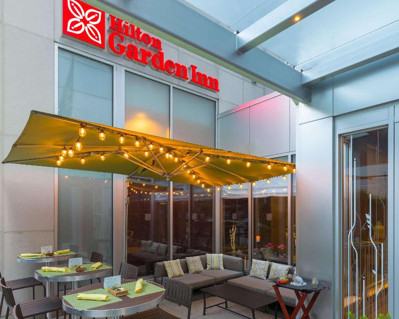 Hilton Garden Inn Midtown East - Genel
