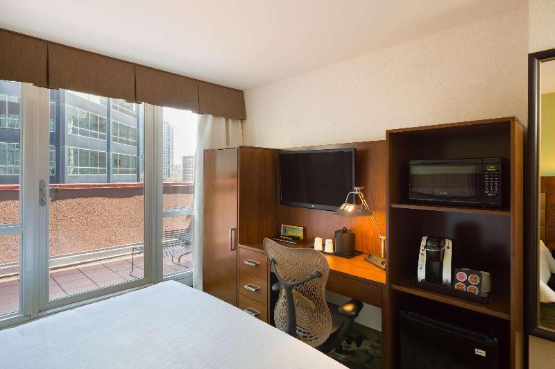 Hilton Garden Inn Midtown East - Oda