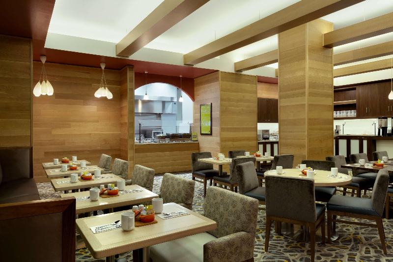 Hilton Garden Inn Midtown East - Restoran