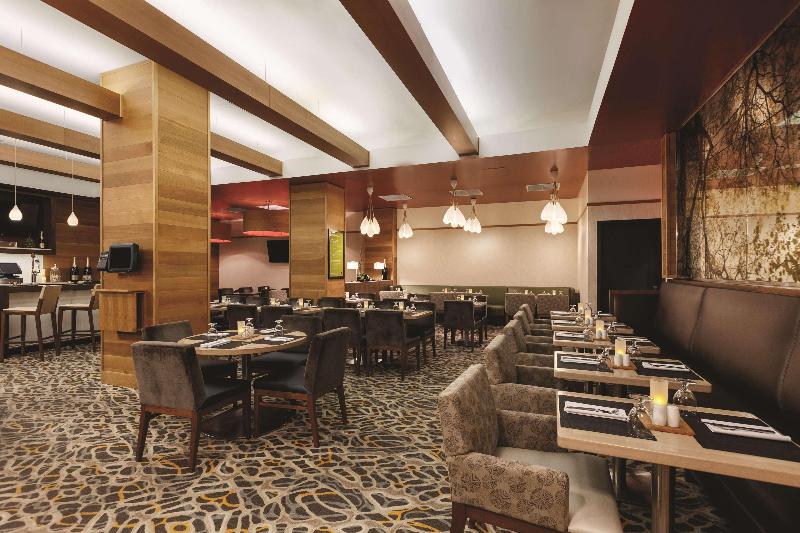 Hilton Garden Inn Midtown East - Restoran