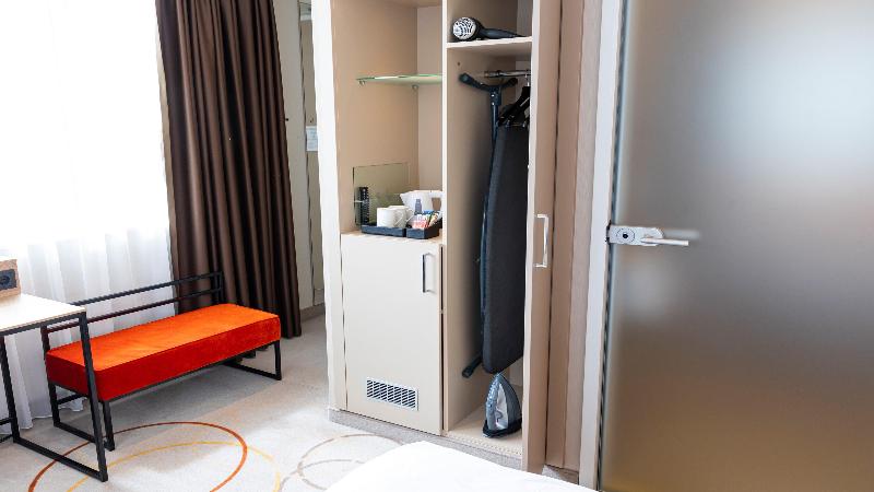 Holiday Inn Express Amsterdam-Arena Towers - Lobi