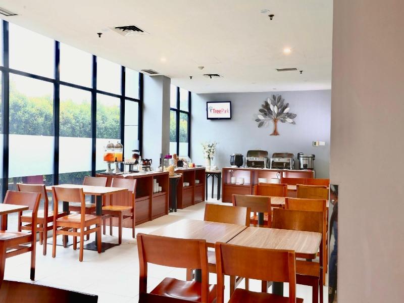 TreePark Hotel BSD City - Lobi