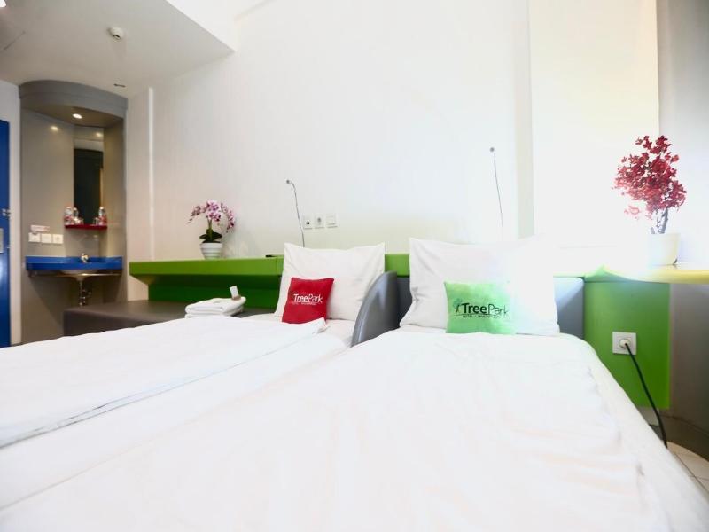 TreePark Hotel BSD City - Lobi