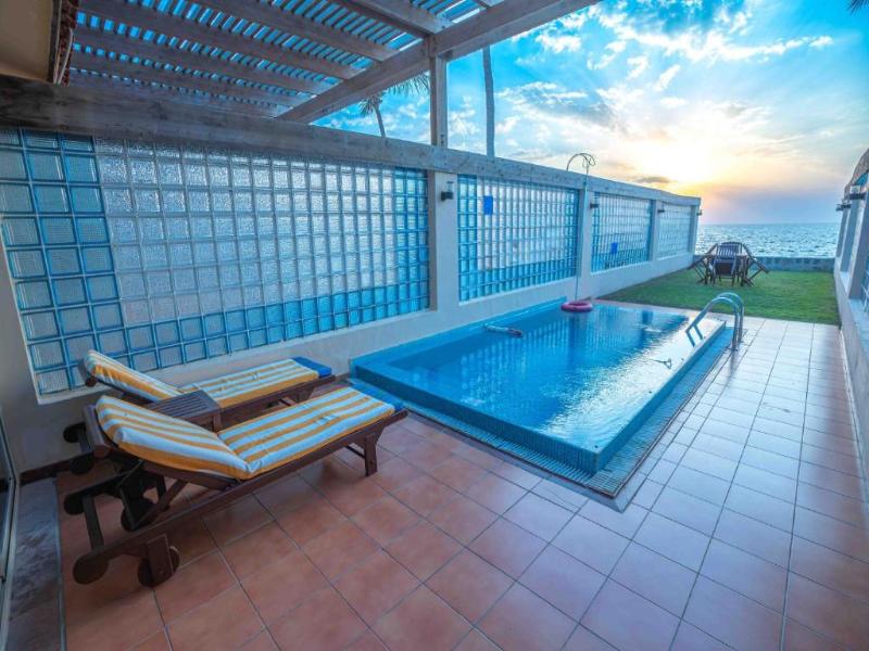 Al Nawras Island Resort - Havuz