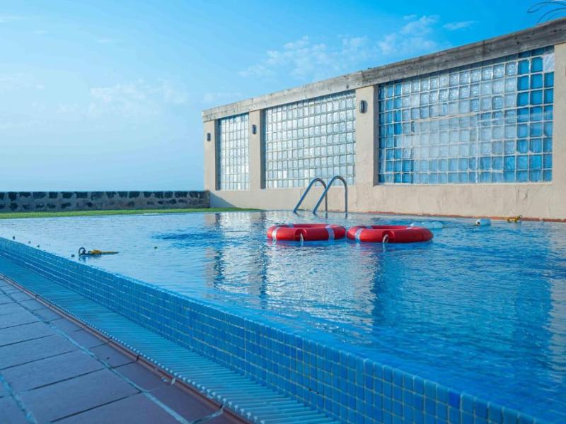 Al Nawras Island Resort - Havuz