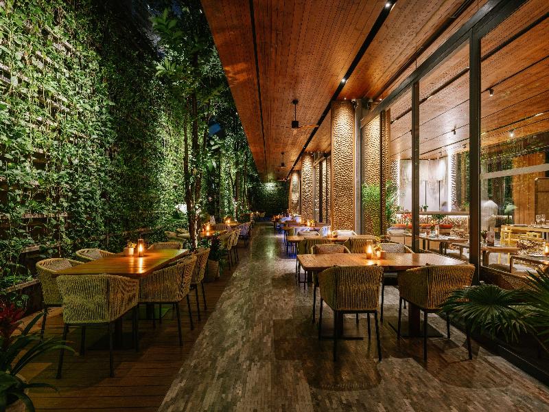 Ad Lib, Bangkok - Restoran