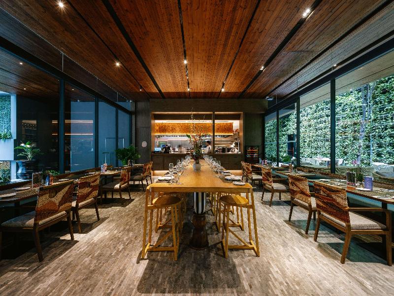 Ad Lib, Bangkok - Restoran