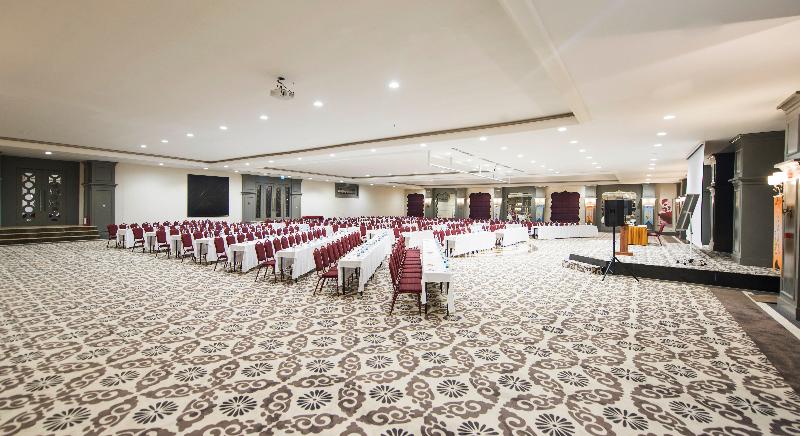 Port Nature Luxury Resort Hotel & Spa - Toplantı
