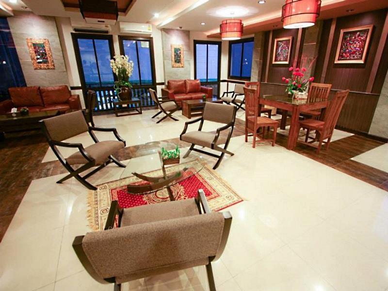Romena Grand Hotel - Lobi