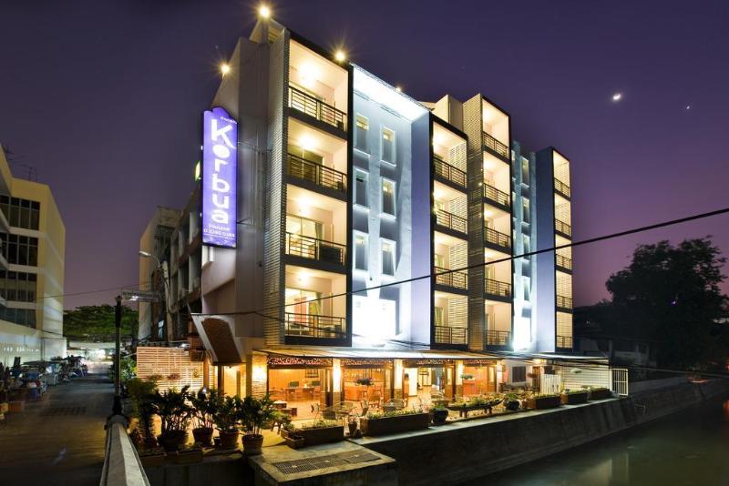 Korbua House - Genel
