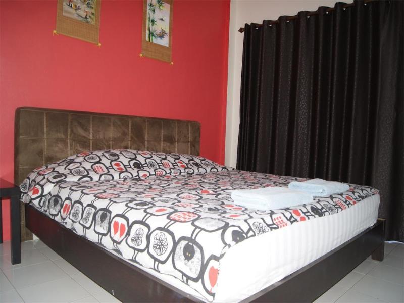 Pineapple Guesthouse Karon - Genel