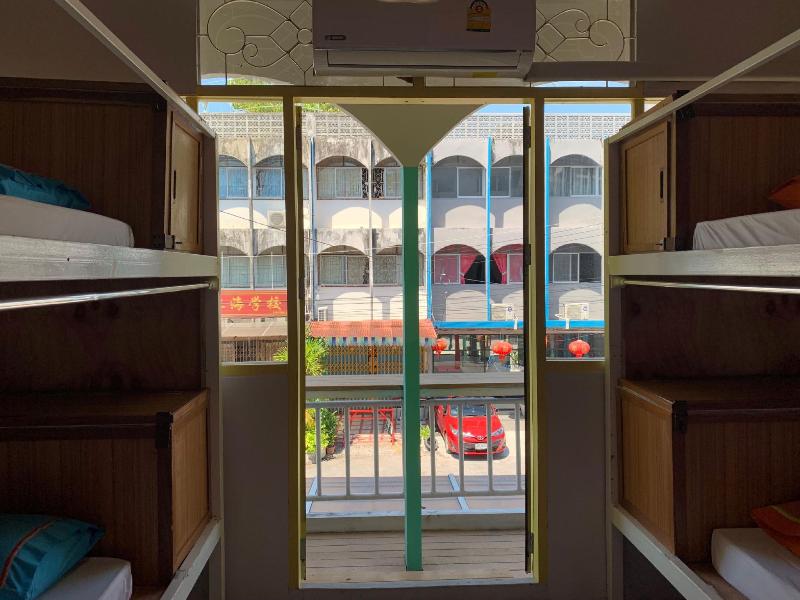 Sleep Sheep Phuket Hostel SHA by ZUZU - Oda