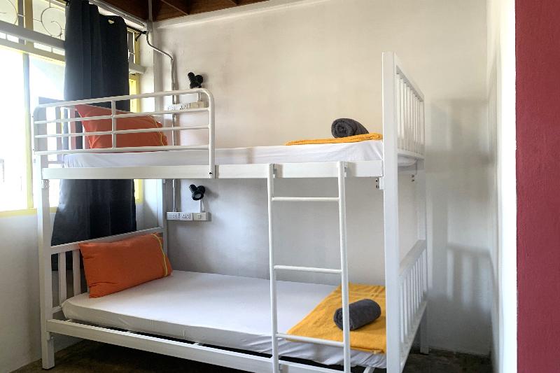 Sleep Sheep Phuket Hostel SHA by ZUZU - Oda