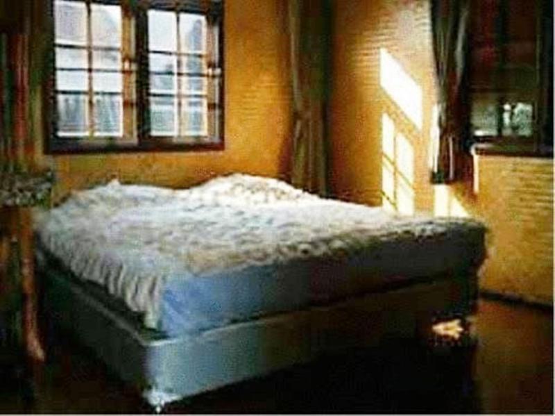 Sam's House Guesthouse - Genel