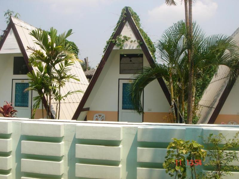 Sam's House Guesthouse - Genel