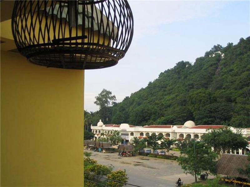 Sun Hotel - Genel