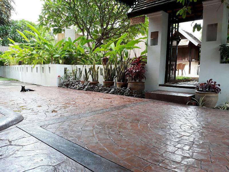 Wiriya House - Genel