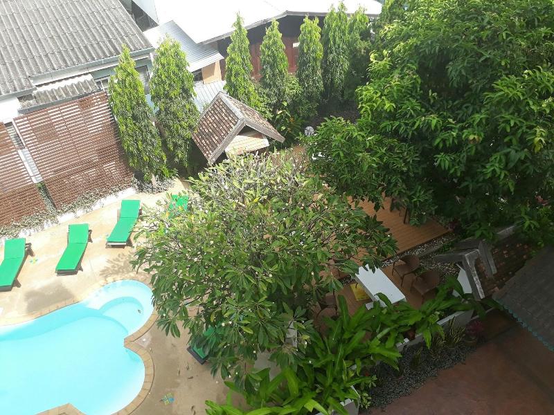 Wiriya House - Havuz