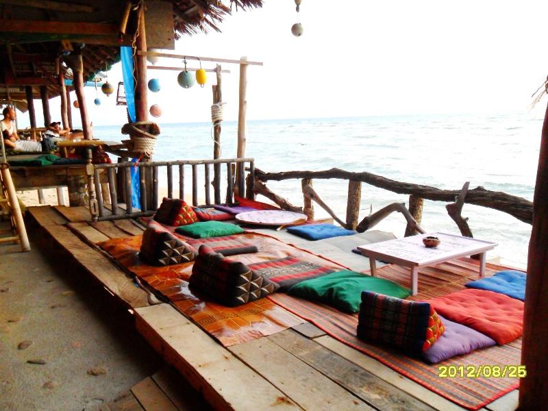 Lanta New Beach Resort - Bar