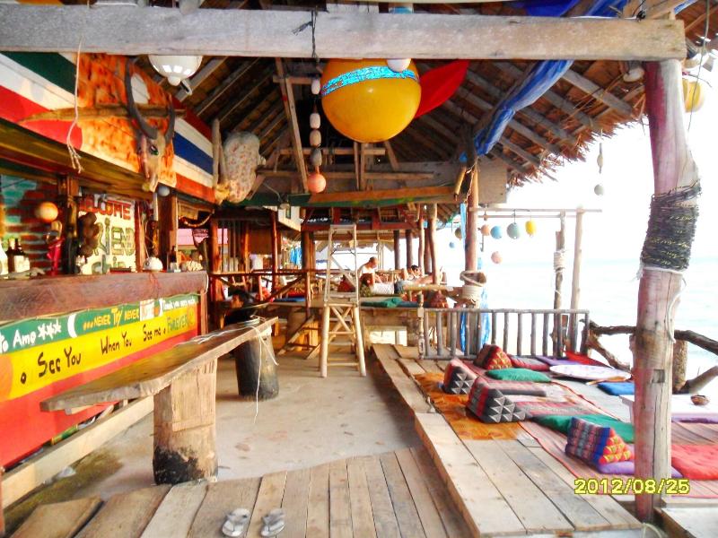 Lanta New Beach Resort - Bar