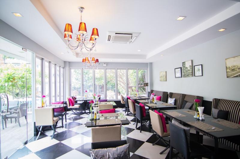 Paradise Hotel Udon Thani - Genel