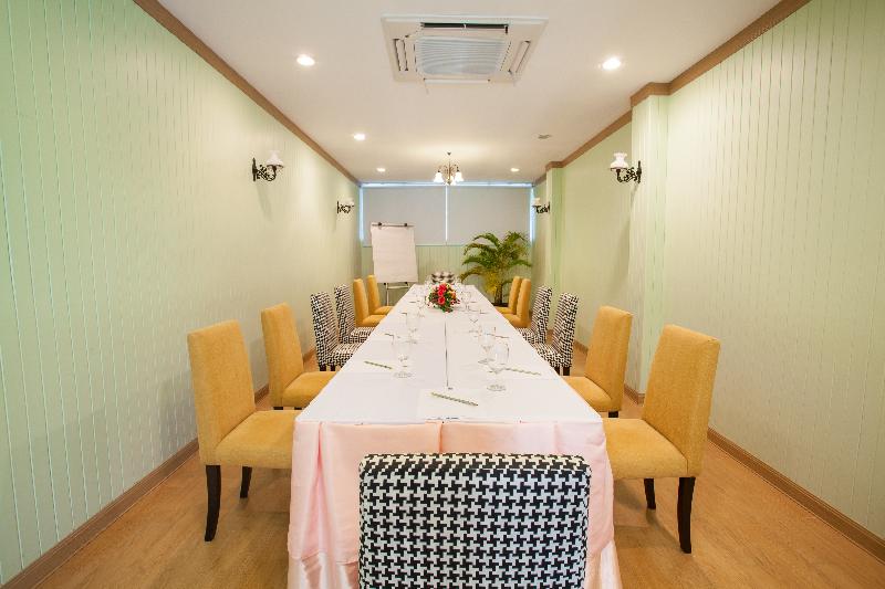 Paradise Hotel Udon Thani - Genel