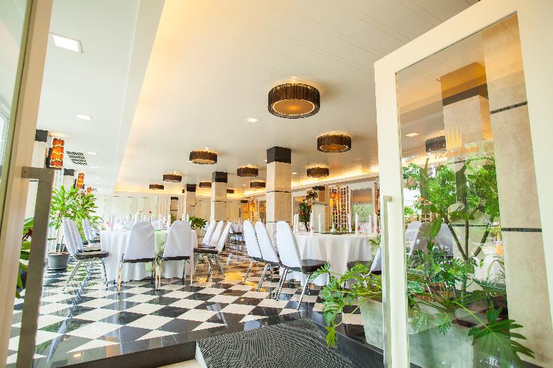 Paradise Hotel Udon Thani - Restoran