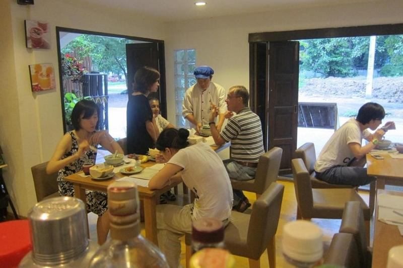Seven Senses Guesthouse - Restoran
