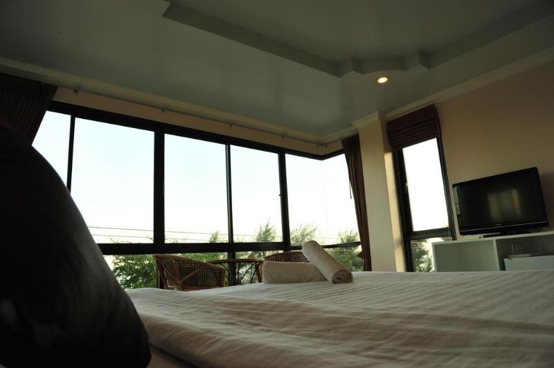 Magic House Hostel - Genel