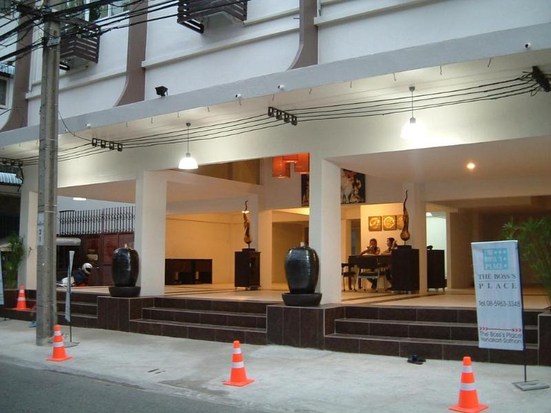 The Boss'S Place - Genel