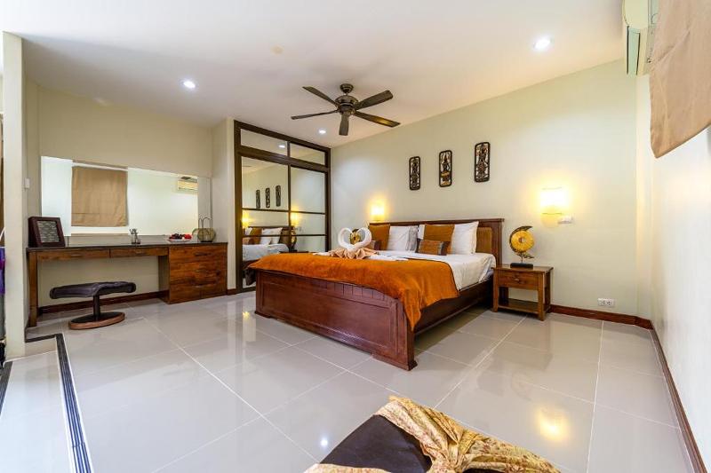 Siam Court Hotel and Resort - Oda