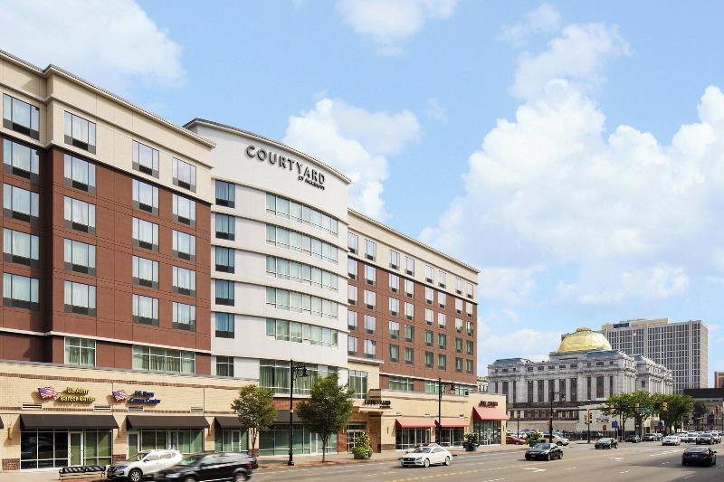 Courtyard Newark Downtown - Genel