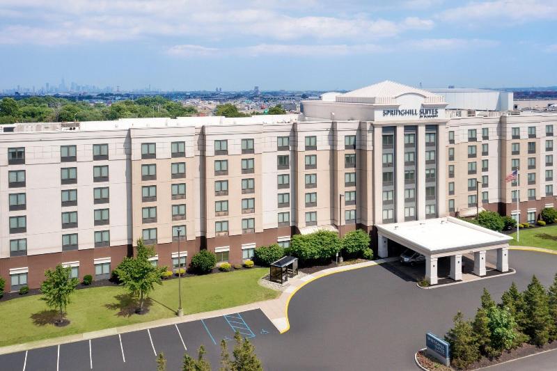 SpringHill Suites Newark Liberty Int. Airpt. - Genel