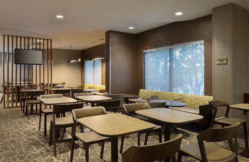 SpringHill Suites Newark Liberty Int. Airpt. - Restoran