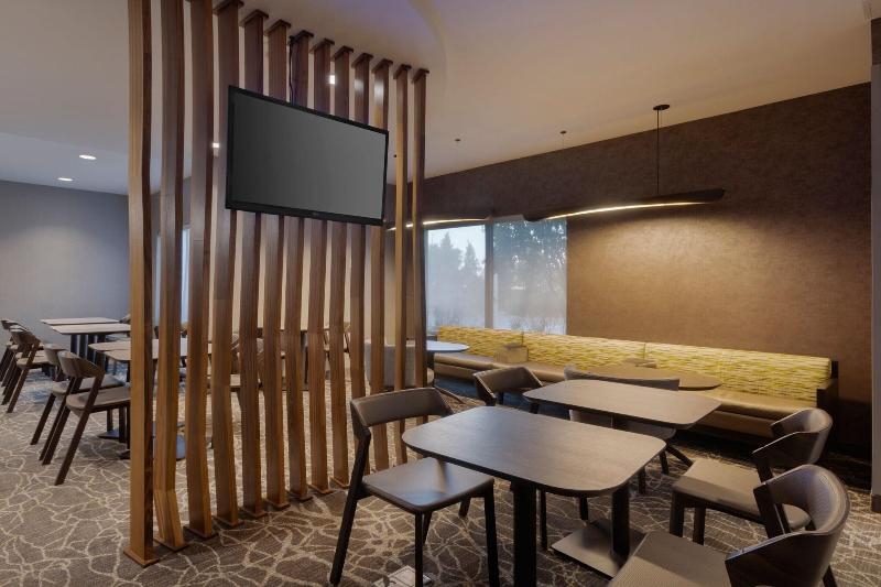 SpringHill Suites Newark Liberty Int. Airpt. - Restoran