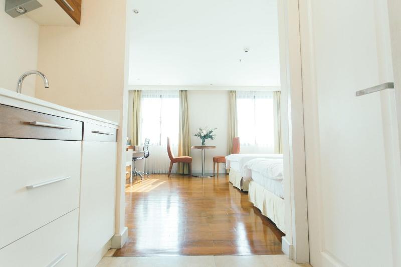 Thomson Residence Bangna - Oda