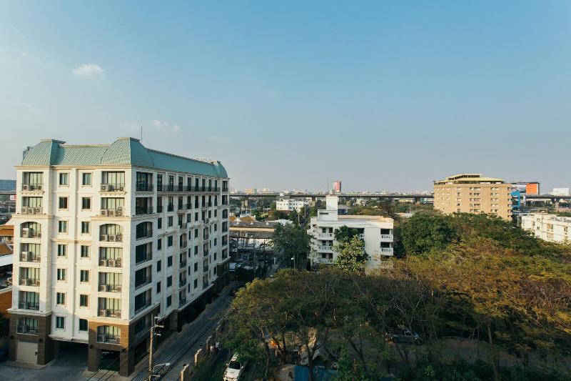Thomson Residence Bangna - Teras
