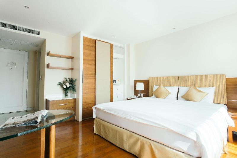 Thomson Residence Bangna - Teras
