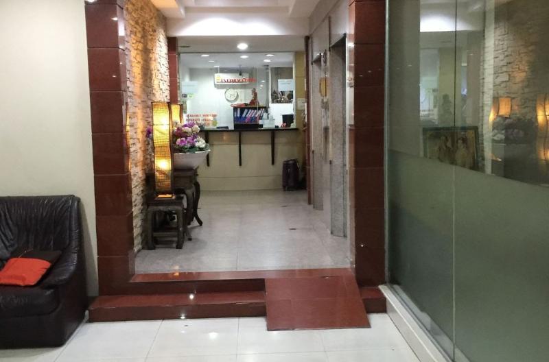 Mall Suites Hotel - Lobi