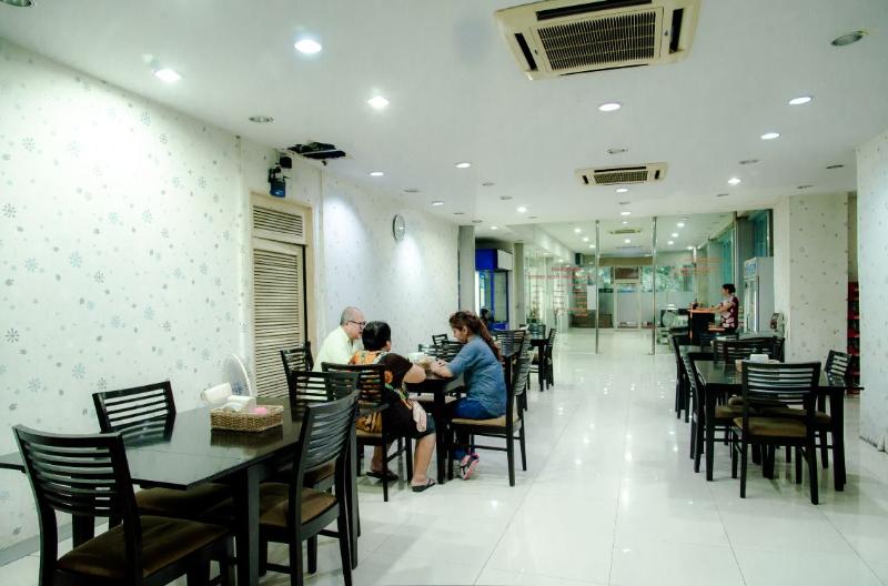 Mall Suites Hotel - Restoran