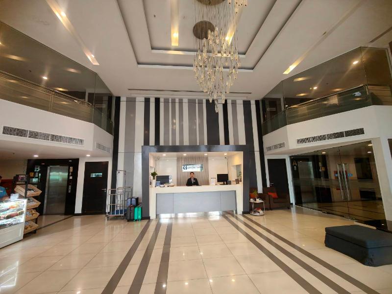 Crystal Suites Suvarnabhumi Airport - Lobi