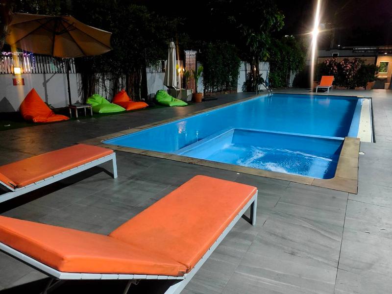 Crystal Suites Suvarnabhumi Airport - Havuz