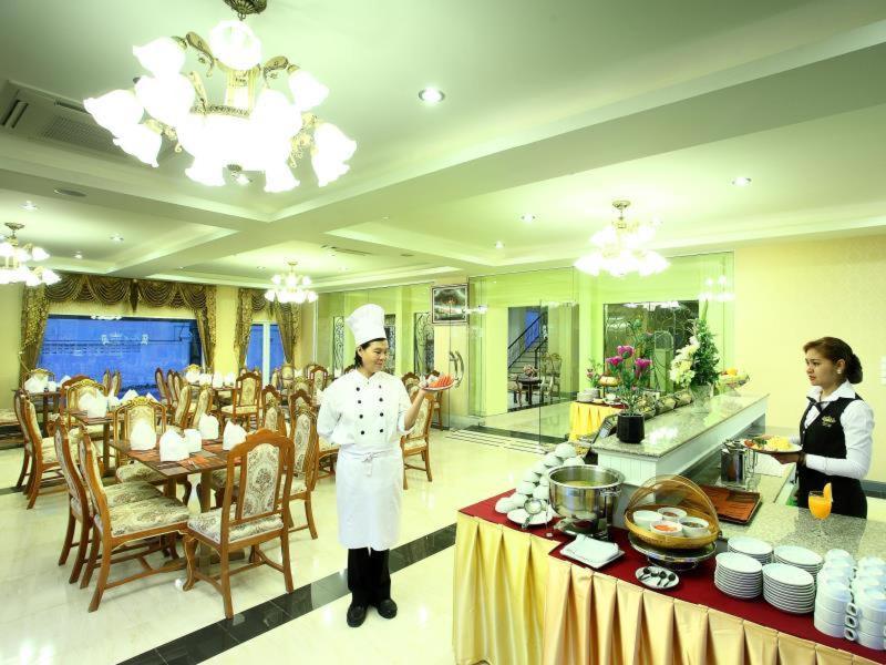 Victoria Nimman Hotel - Restoran