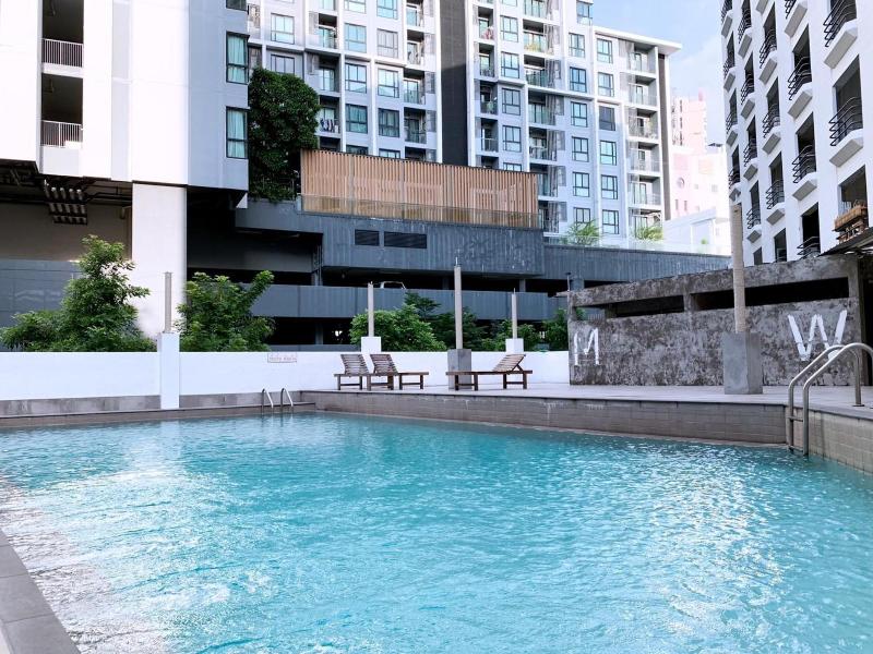 Watana Hotel Bangkok - Havuz