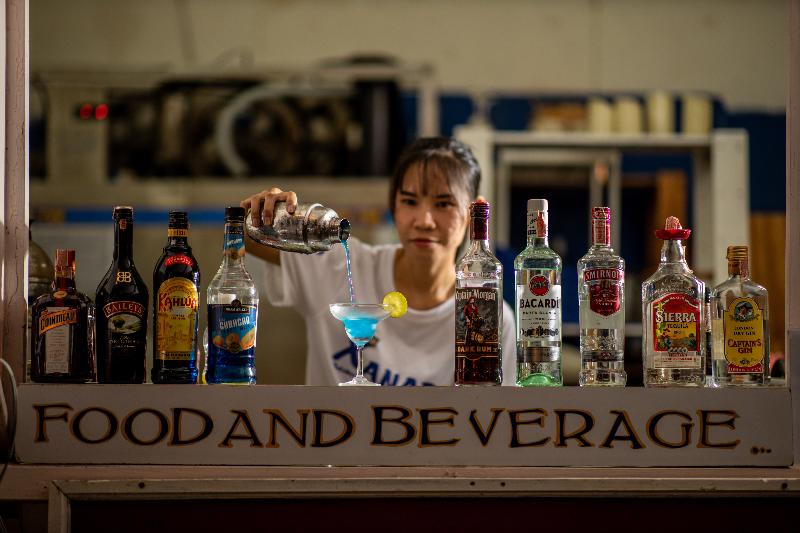 Xanadu Beach Resort - Bar