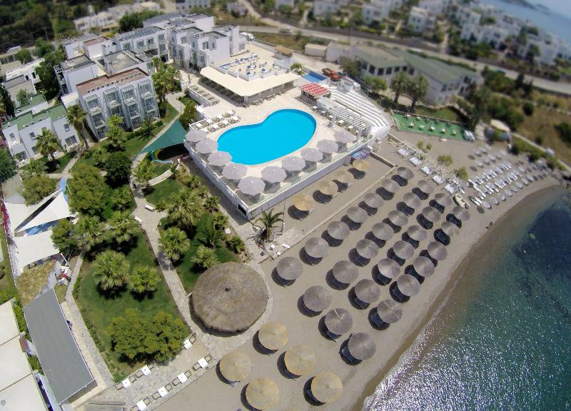 Charm Beach Hotel - Genel