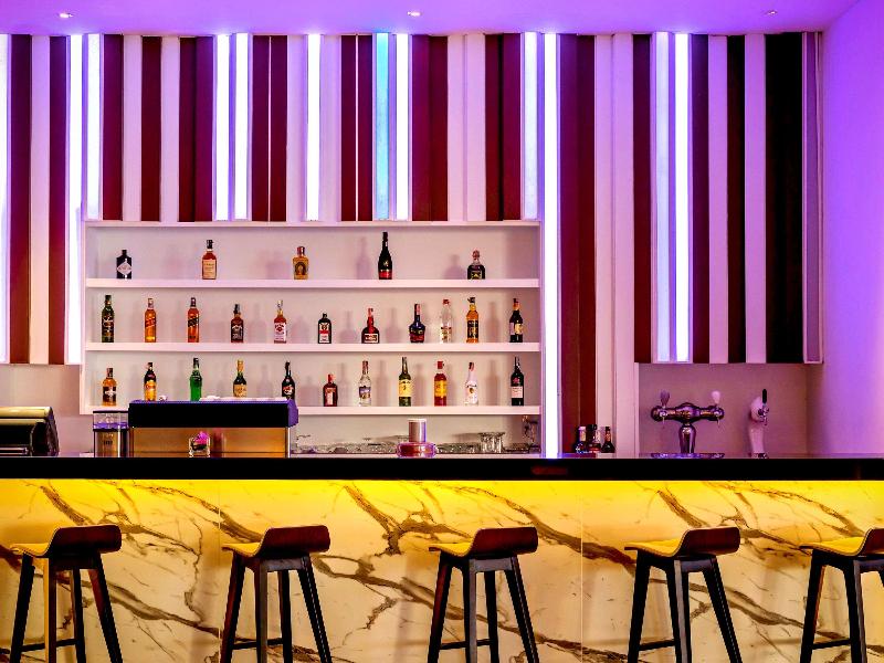 Grand Mercure Phuket Patong - Bar