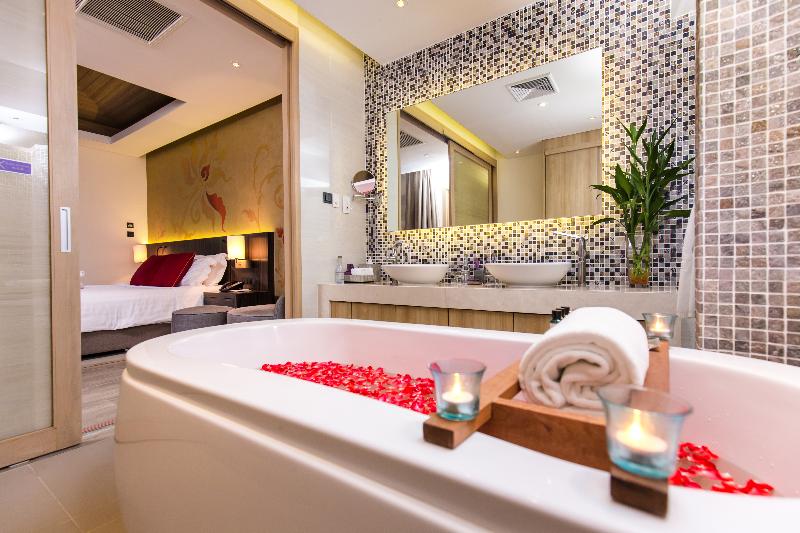 Grand Mercure Phuket Patong - Oda