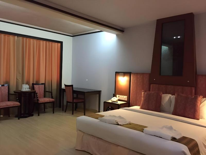 BP Grand Tower Hotel - Oda